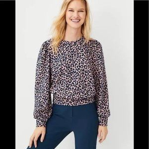 Ann Taylor | Animal Print Puff Sleeve Sweatshirt XS Petite Sausalito Sunset